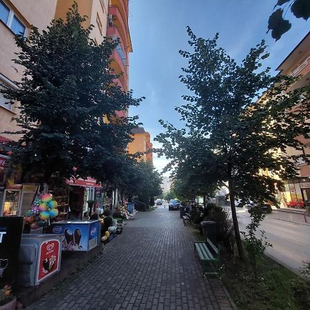 My Home In Prishtina - Spacious & Cozy 2Br Apartment With Balcony Pristina Eksteriør billede
